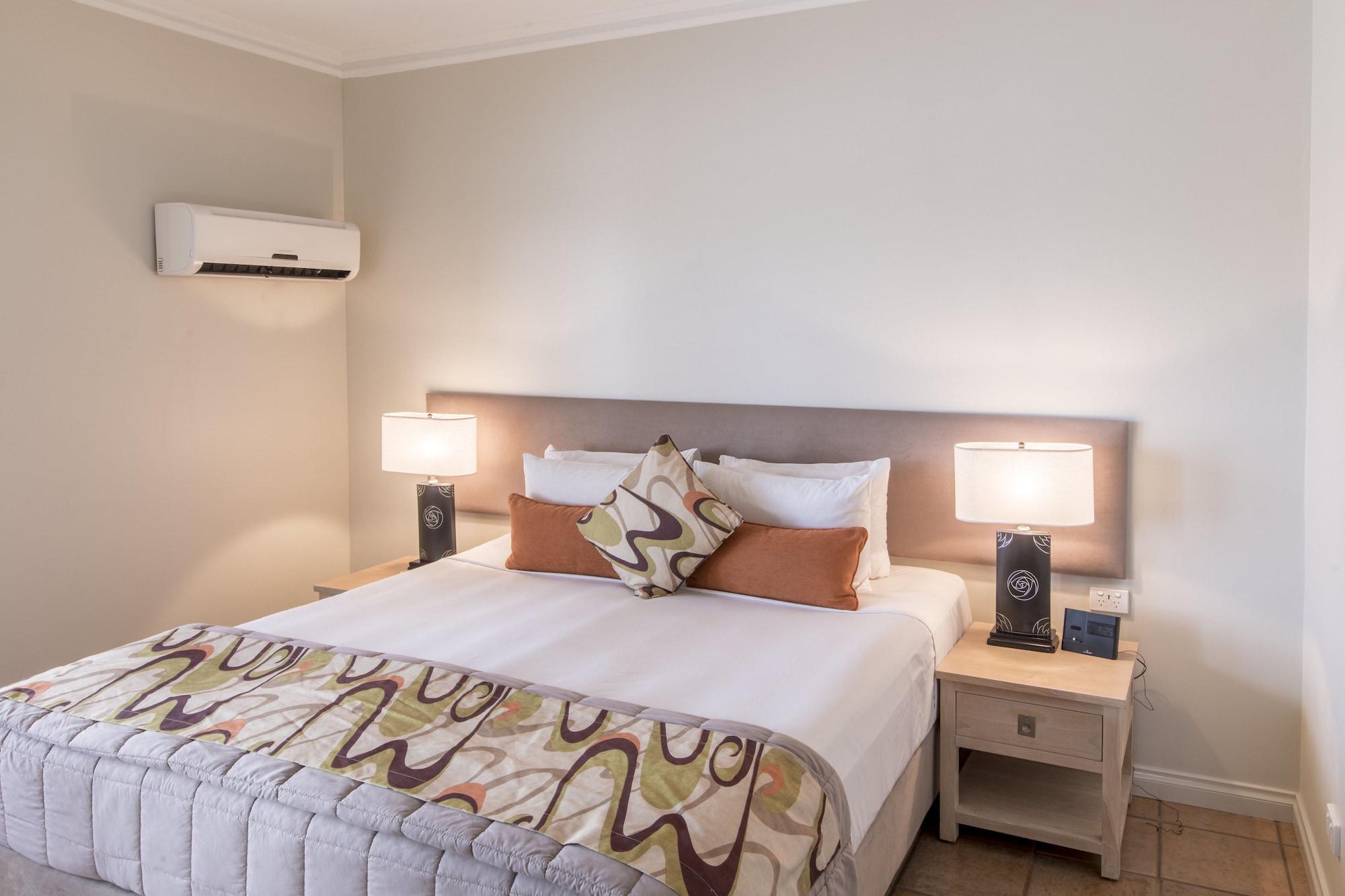 Moonlight Bay Suites Брум Экстерьер фото