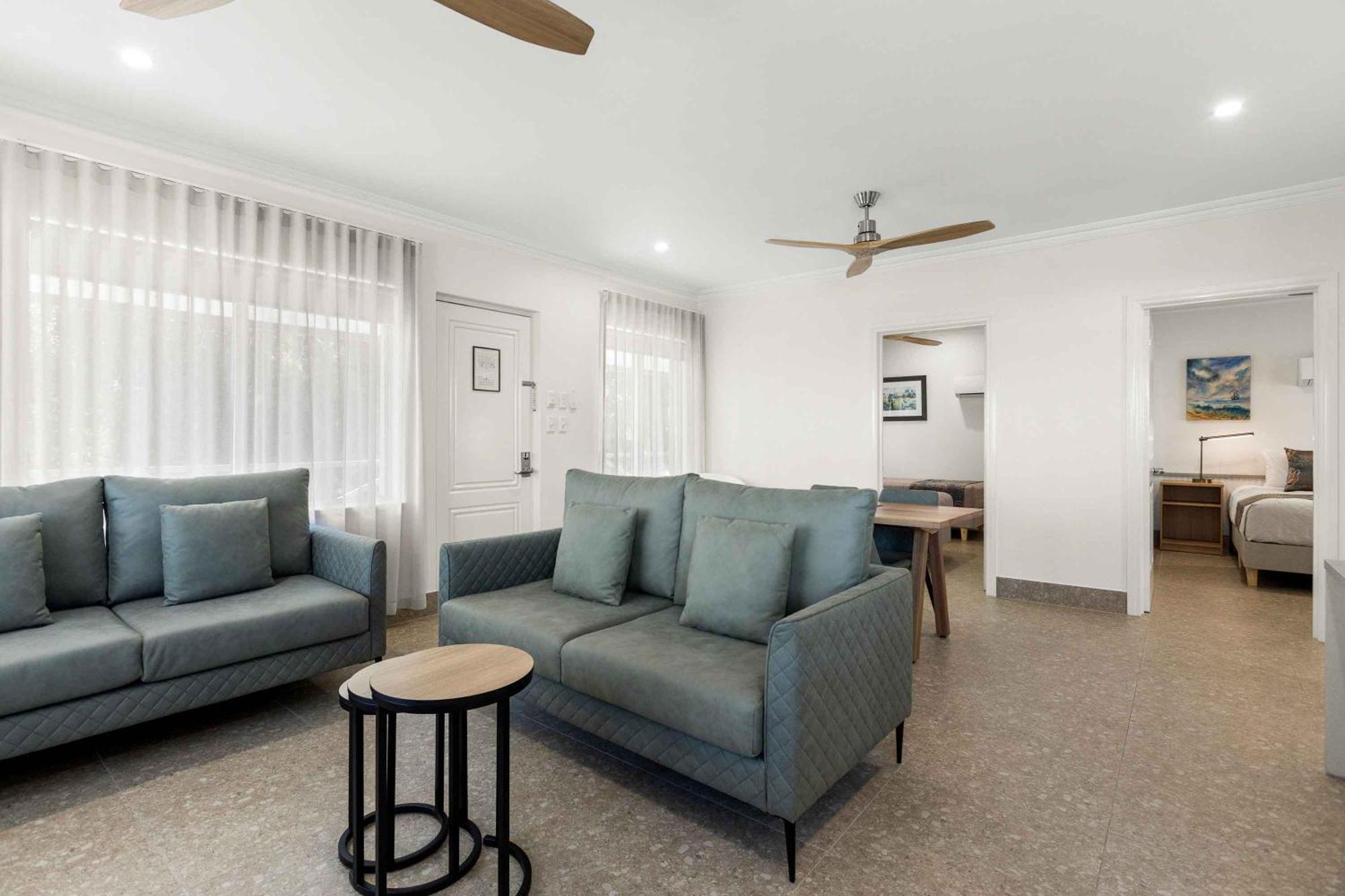 Moonlight Bay Suites Брум Экстерьер фото