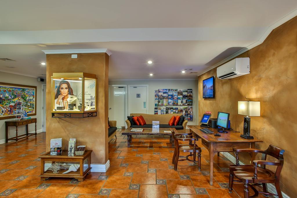 Moonlight Bay Suites Брум Экстерьер фото
